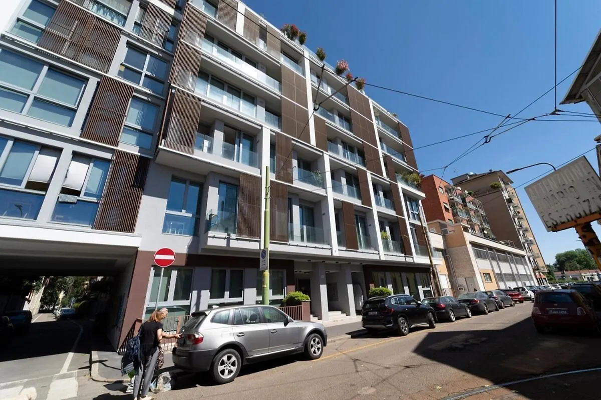 Monviso Sweet Apartment - Near Center - M5 Station Milão