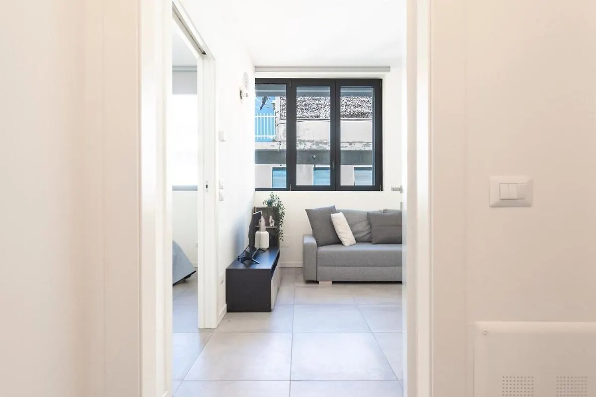 Monviso Sweet Apartment - Near Center - M5 Station ミラノ 0*,  イタリア